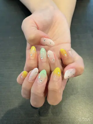 ネイル Nail Eye Salon ＆ School Plaisir 【プレジール】所属・u rの眉毛・アイブロウイメージ