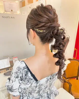 セミロング ヘアアレンジ Noah's　Ark所属・透明感カラー🫧ヘア セット🫧松本菜月の眉毛・アイブロウイメージ