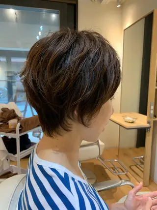 ショート ayano ．のヘアスタイル
