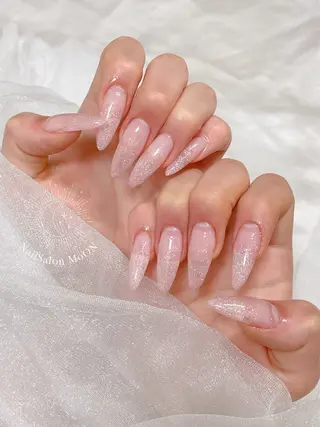 MoON...❤︎ MeGuのネイルデザイン