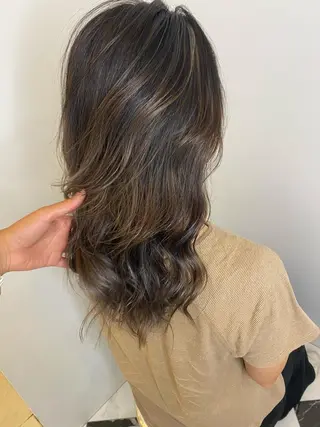 ロング ma naのヘアスタイル