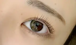 マツエク・マツパ Ｃｈｅｒｉｅ所属・Rina Cherieの眉毛・アイブロウイメージ