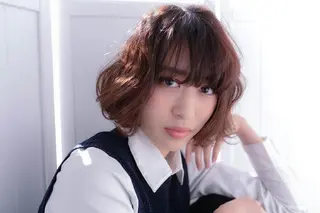 ミディアム ショート カラー belta 姫路山吹 カラーモデル募集のヘアスタイル