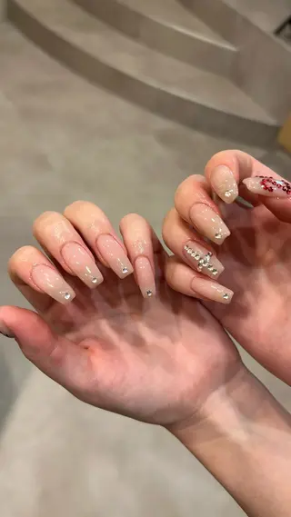 ネイル A. Hashimotoのネイルデザイン