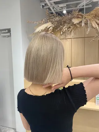 ショート 服部 真希のヘアスタイル