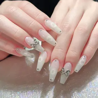 ネイル Queens テイのネイルデザイン