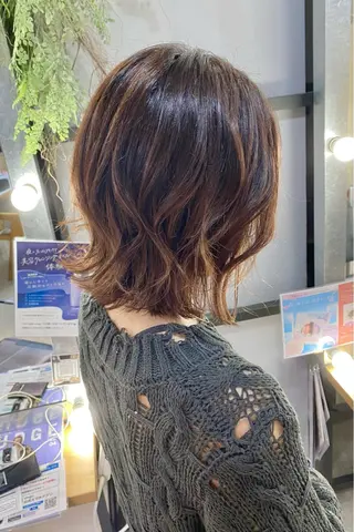セミロング カラー 菊地 紗矢のヘアスタイル