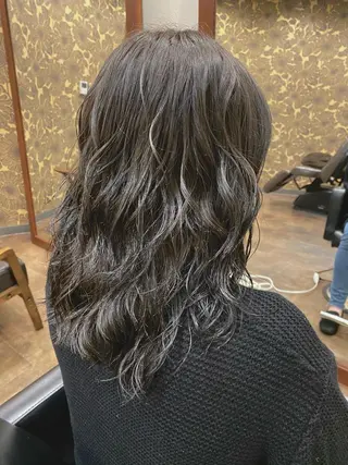 セミロング カラー ヘアアレンジ Design Color🐰アユミのヘアスタイル