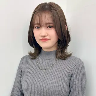 ミディアム カラー ブリーチなし/レイヤ ー特化🌈Tommyのヘアスタイル