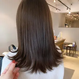 ロング カラー 透明感/オリーブ/ グレージュ/YUKAのヘアスタイル