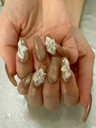 ネイル AZNAIL matsudaのネイルデザイン