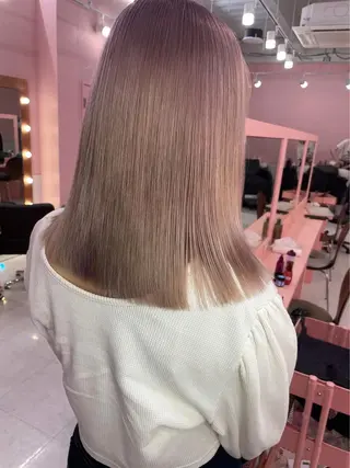 ロング カラー ヘアアレンジ 🩶【推しハイトーン 】yuzu🩶のヘアスタイル