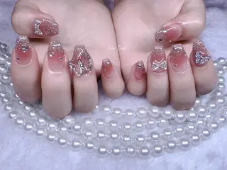 ネイル She   Nail所属・ISA_ BELLAのネイルデザイン