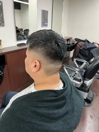 ショート カメオカ ダイゴのヘアスタイル