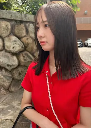 ミディアム ボブ/ハイトーン YUIのヘアスタイル