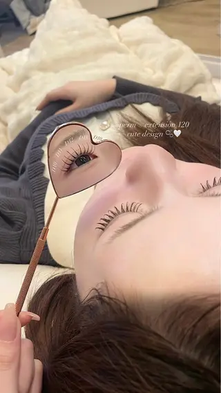 マツエク・マツパ Le'a first JURI🩶のマツエク・マツパデザイン