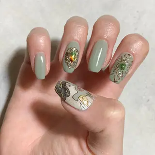 ネイル atelier　FIORITURA所属・FIORITURA aiのネイルデザイン