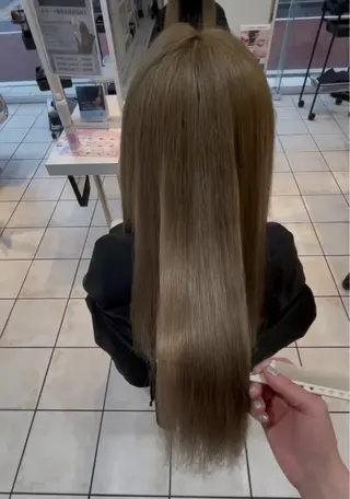 ロング カラー まつ毛/アイブロウ /髪質改善カラーのヘアスタイル