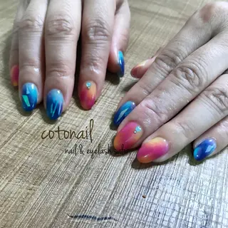 ミディアム ネイル ツメトマツゲ .のネイルデザイン