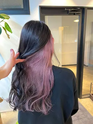 ロング カラー ハイトーンカラ ー/小川のヘアスタイル