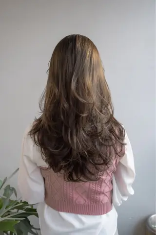 ロング ショート/レイヤー なら石井知希のヘアスタイル