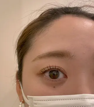 マツエク・マツパ miien(SALONVILLAGE内)所属・MOE /渋谷・明治神宮前のマツエク・マツパデザイン