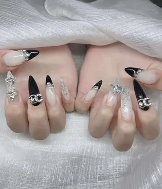 ネイル Lee Nailsのネイルデザイン