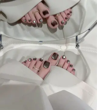 ネイル ETELUNA Nail 銀座店【パラジェル/フィルイン/チップスカルプ/マグネット/ニュアンス】所属・周 テイのネイルデザイン