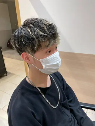 ショート カラー Geniee horie所属・ともや 髪質改善縮毛矯正のヘアスタイル