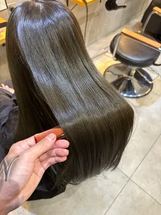 セミロング 🍀祥吾🍀レイヤー 艶髪❣️髪質改善❤️のヘアスタイル