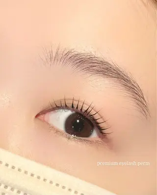 マツエク・マツパ LUCY NAIL&EYE所属・LUCY心斎橋 奥野の眉毛・アイブロウイメージ