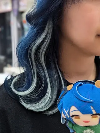 カラー ミディアム 推しカラー🦉にじさ んじカラー🌈🕒✨のヘアスタイル