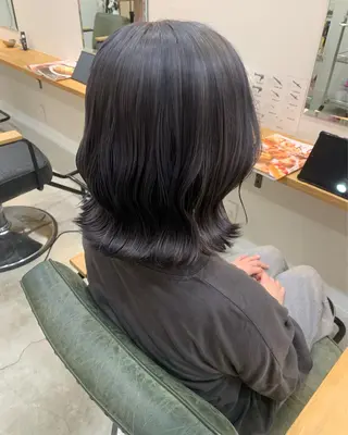 ミディアム カラー kanon hair所属・新木 愛花のヘアスタイル