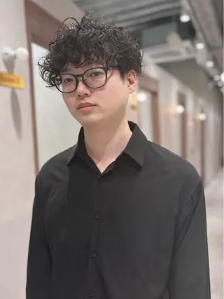 ショート garage.所属・吉田 慎冴/メンズパーマのヘアスタイル