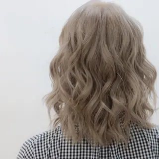 ミディアム カラー ヘアアレンジ FÜRSTIN所属・西村髪質改善 ブリーチ縮毛矯正のヘアスタイル