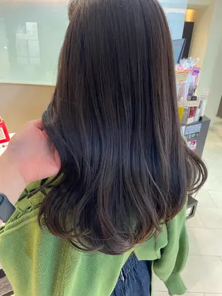 セミロング カラー 西中島/髪質改善/ 透明感/山川光子のヘアスタイル