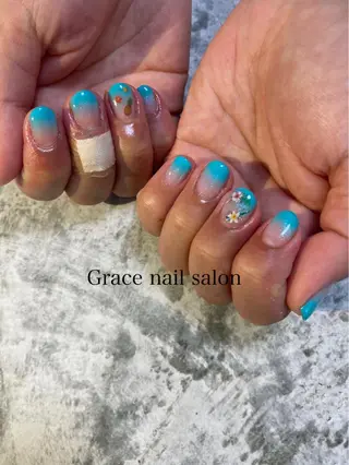 ネイル 吉岡 裕子のネイルデザイン