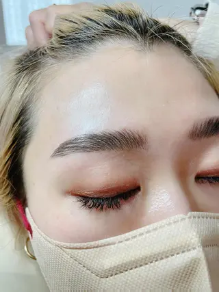 アイブロウ salut ayakaのマツエク・マツパデザイン