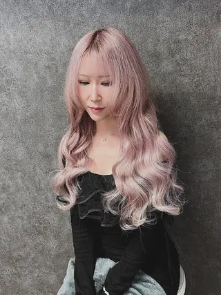 カラー Nuit 新宿所属・エクステ×ブリーチ× レイヤー🌟Kのヘアスタイル