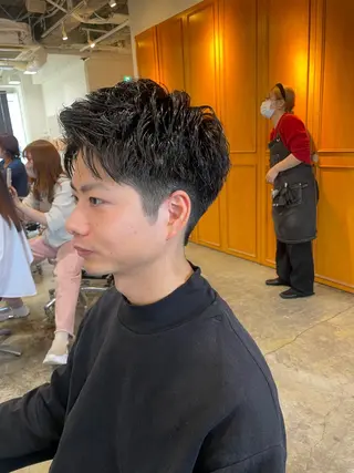 ミディアム パーマ RIN／韓国ヘア レイヤーカットのヘアスタイル