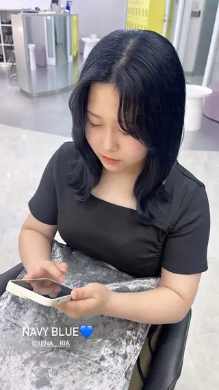 カラー ririka /ブリーチカラーのヘアスタイル