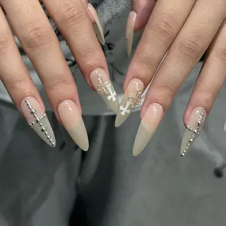 ネイル IROHA NAIL Kurumi🪽🫧のネイルデザイン