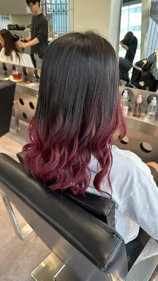 ミディアム 湖香 (コノカ)のヘアスタイル