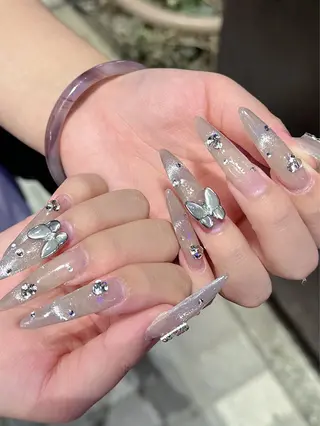 カラー U.mi Nail Salonのネイルデザイン