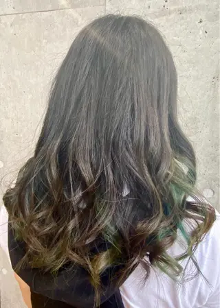 ロング カラー Alamoa所属・な つのヘアスタイル