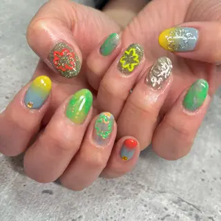 ネイル RE💟N.NAIL ラテン系お姉さんのネイルデザイン