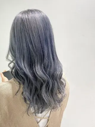 ロング カラー ブリーチカラー🌈 嘉名 真樹のヘアスタイル