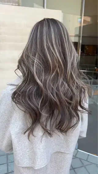 ロング カラー SALOWIN新宿三丁目店所属・新宿/ハイライト/ 透明感カラー/りきやのヘアスタイル