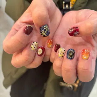 ネイル 栗田 ゆう子のネイルデザイン