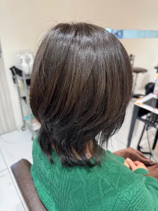 ミディアム 八木 菜美のヘアスタイル